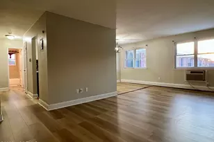 12 Manchester Ct, Freehold, NJ 07728 - Photo 2