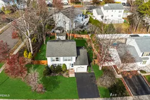 28 Bronia St, Howell Township, NJ 07731 - Photo 32