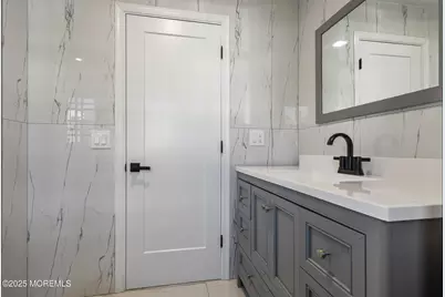 18 Bolingbroke Drive, Toms River Township, NJ 08757 - Photo 20