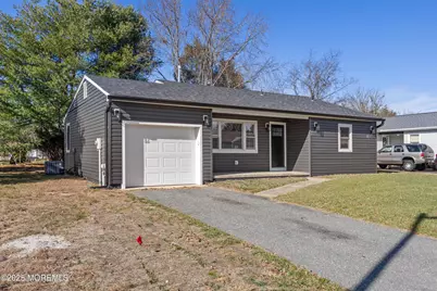 18 Bolingbroke Drive, Toms River Township, NJ 08757 - Photo 6