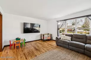 411 Pacific Ave, Beachwood, NJ 08722 - Photo 4