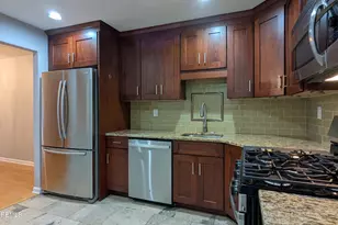 53 Thorne Ln, Matawan, NJ 07747 - Photo 4