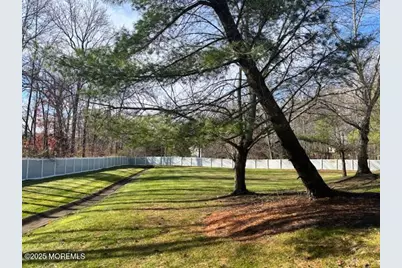 116 Wellington Court, Manalapan Township, NJ 07726 - Photo 18