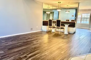 116 Wellington Ct, Manalapan Township, NJ 07726 - Photo 2