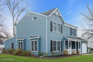 25 Concord Cir, Howell Township, NJ 07731 - Photo 2