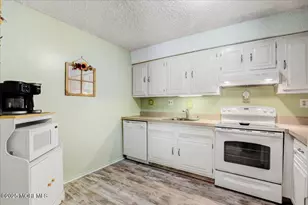 18 Northrup Dr, Brick, NJ 08724 - Photo 16