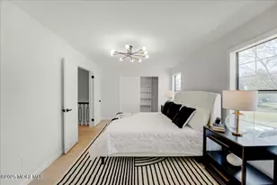 34 Portland Pl, Morganville, NJ 07751 - Photo 22