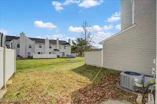 34 Portland Pl, Morganville, NJ 07751 - Photo 32