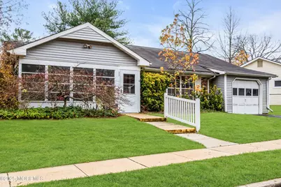 33 Poinsetta Court, Lakewood, NJ 08701 - Photo 2