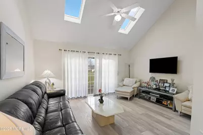 7 Regent Square, Jackson, NJ 08527 - Photo 10