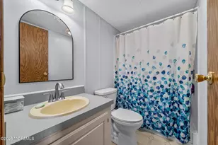 31 Marcia Memorial Cir, Jackson, NJ 08527 - Photo 20