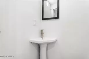 229 Elm Ave, Woodlynne, NJ 08107 - Photo 22