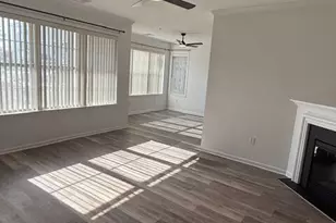 211 Mill Pond Wy, Eatontown, NJ 07724 - Photo 8