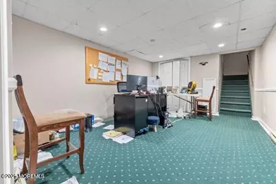 100 W Pond Road, Perth Amboy, NJ 08862 - Photo 16