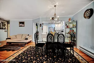 131 Amberly Dr, Manalapan Township, NJ 07726 - Photo 4