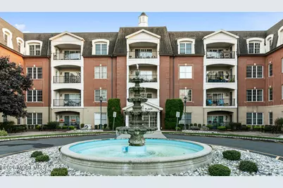 325 Regency Place, Woodbridge Township, NJ 07095 - Photo 2