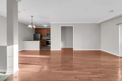 325 Regency Place, Woodbridge Township, NJ 07095 - Photo 8