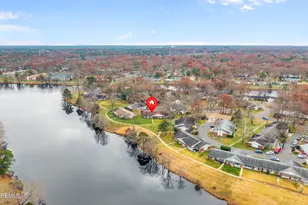 588A Lake Point Dr, Lakewood, NJ 08701 - Photo 28