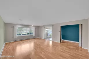 588A Lake Point Dr, Lakewood, NJ 08701 - Photo 12