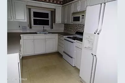 135 Biabou Drive, Toms River Township, NJ 08757 - Photo 2