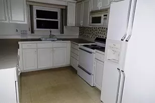 135 Biabou Dr, Toms River Township, NJ 08757 - Photo 2