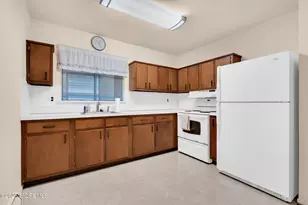 2188 Hovsons Blvd, Toms River Township, NJ 08753 - Photo 12