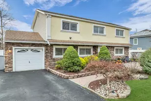 31 Winthrop Dr, Manalapan Township, NJ 07726 - Photo 2