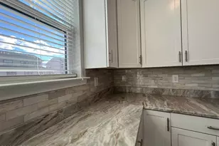32 Mariveles Wy, Tinton Falls, NJ 07724 - Photo 8
