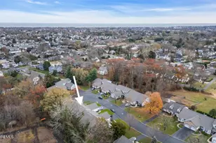 24 Old Mill Ct, Wall Township, NJ 07719 - Photo 2