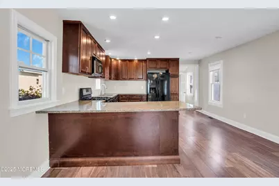 113 W Roberts Avenue, Wildwood, NJ 08260 - Photo 10