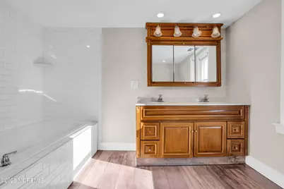 113 W Roberts Avenue, Wildwood, NJ 08260 - Photo 20