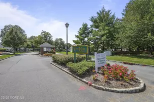 237 Wycoff Way W, East Brunswick Township, NJ 08816 - Photo 28