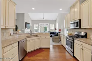 22 Jumping Brook Dr, Lakewood, NJ 08701 - Photo 8