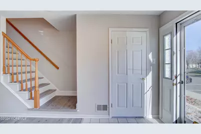 27 Haverford Court #7, Freehold, NJ 07728 - Photo 4