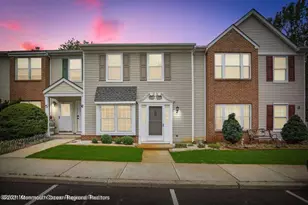 27 Haverford Ct, Freehold, NJ 07728 - Photo 1