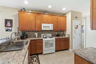 14 Hidden Lake Circle, Barnegat, NJ 08005 - Photo 10