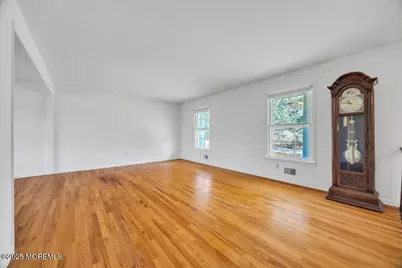 185 Ballantine Road, Middletown, NJ 07748 - Photo 2