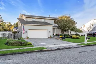 46 Clarkson Dr, Toms River Township, NJ 08753 - Photo 4