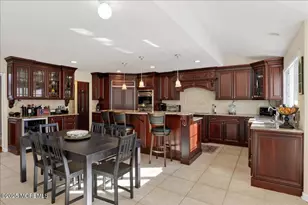 12 Tall Woods Dr, Manalapan Township, NJ 07726 - Photo 8