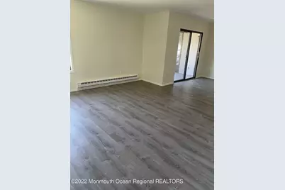 82 Amberly Drive #F, Manalapan Township, NJ 07726 - Photo 2