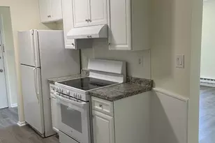 82 Amberly Dr, Manalapan Township, NJ 07726 - Photo 4