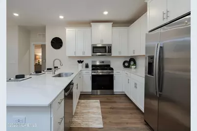 27102 Radford Court, Monroe Township, NJ 08831 - Photo 2