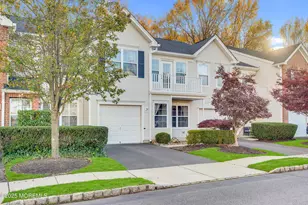 25 Sunningdale Cir, Manalapan Township, NJ 07726 - Photo 4
