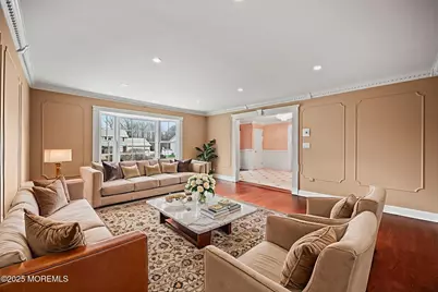 41 Thomas Drive, Manalapan Township, NJ 07726 - Photo 18