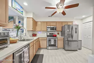 761 Banyan Ct, Morganville, NJ 07751 - Photo 4