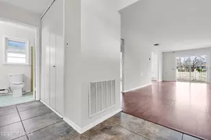 201 Blake Cir, Brick, NJ 08724 - Photo 8