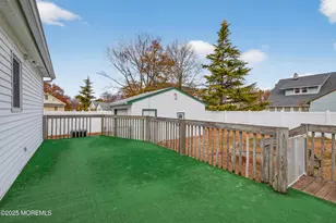 45 8th St, Hazlet Township, NJ 07734 - Photo 26