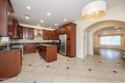 25 White Oak Lane, Aberdeen Township, NJ 07747 - Photo 10