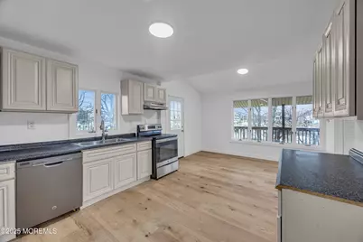 234 Beach Avenue, Middletown, NJ 07748 - Photo 4