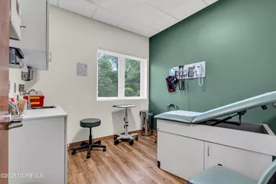 500 Park Avenue #200, Manalapan Township, NJ 07726 - Photo 22